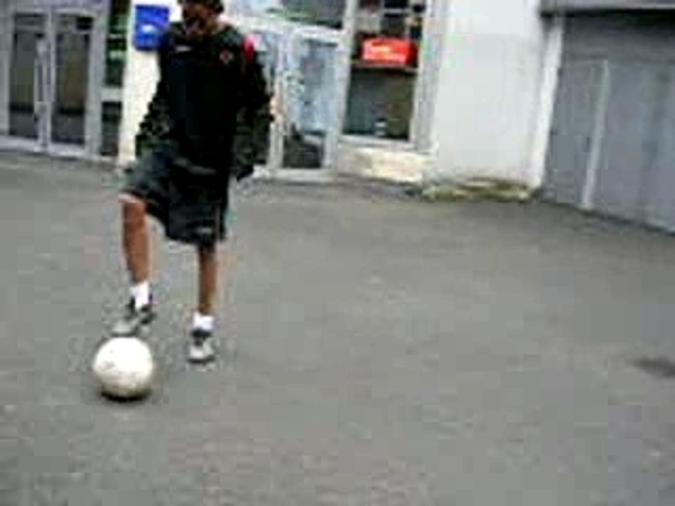 jonathan moi
