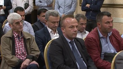 Report TV - Arben Tafaj i bashkohet partisë së Agron Dukës