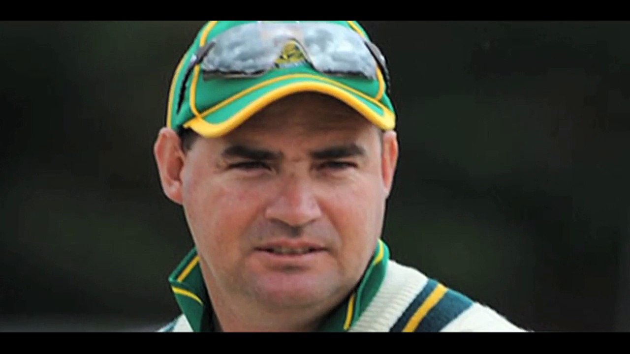 Selfie boy opposes foreign coach appointment