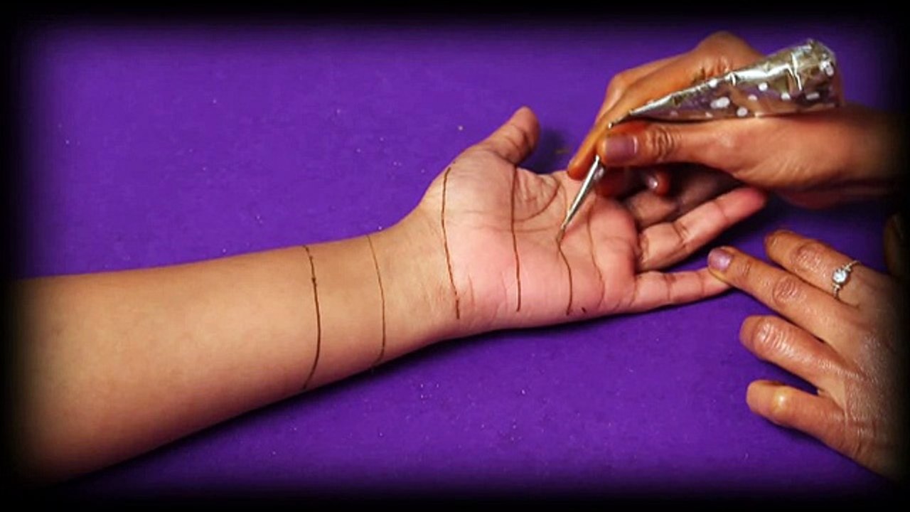 Easy Ways To Make Bangles Mehndi Design