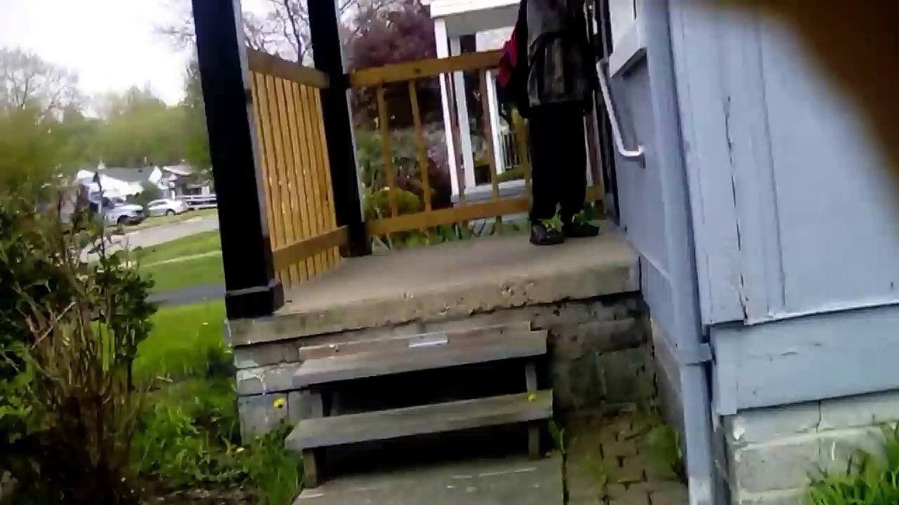 Ding dong ditch!
