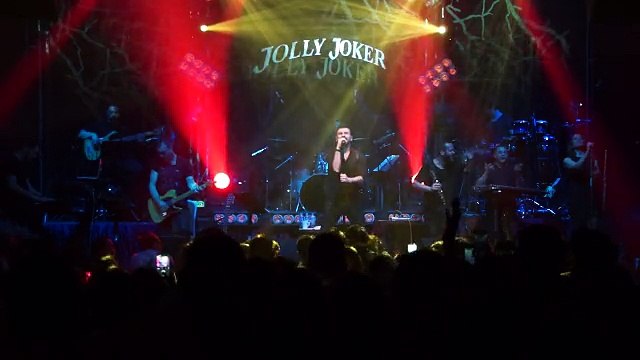 Gökhan Tepe - Kaç Kadeh Kırıldı (Canlı Performans)