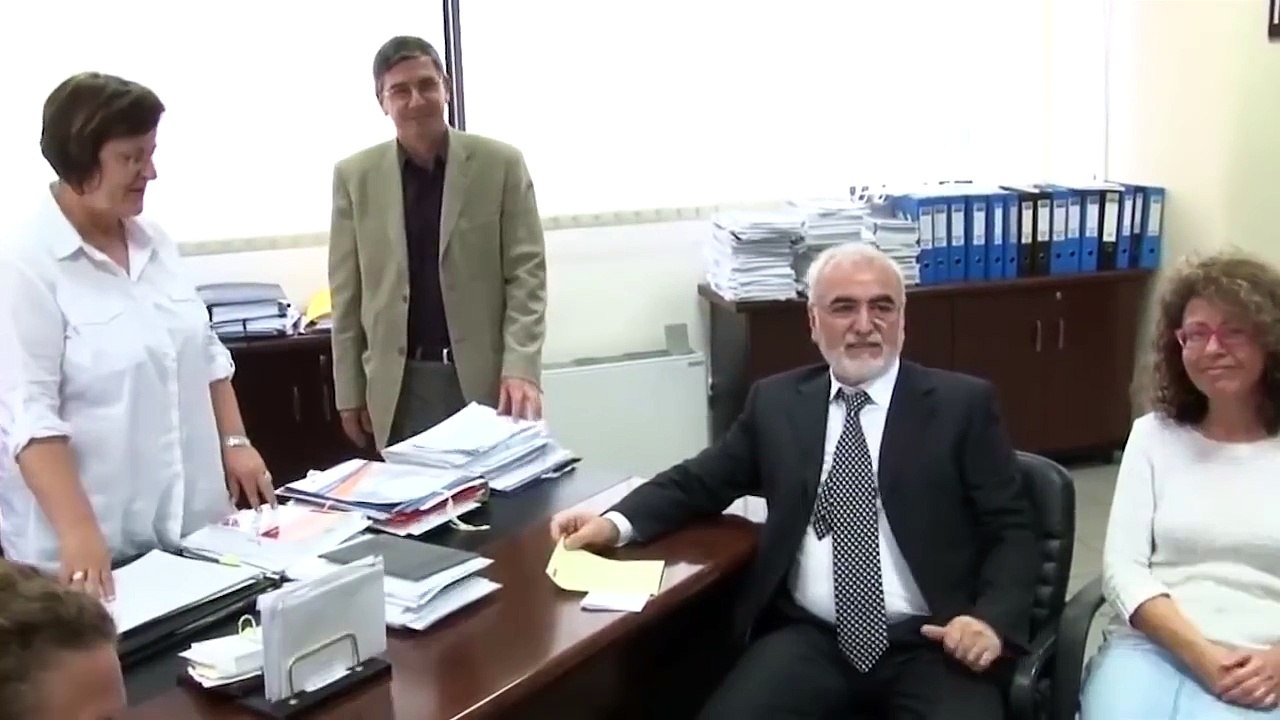 10,8 ek. eyro apo savvidi