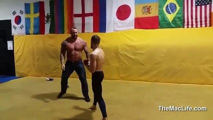 McGregor vs The Mountain (Game of Thrones)