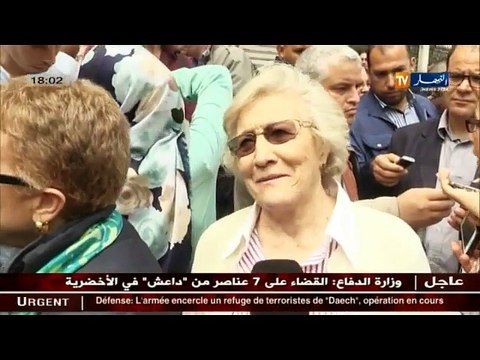 هذا ما فعلته لويزة حنون بمصور قناة النهار في موقف لم يكن في الحسبان !!