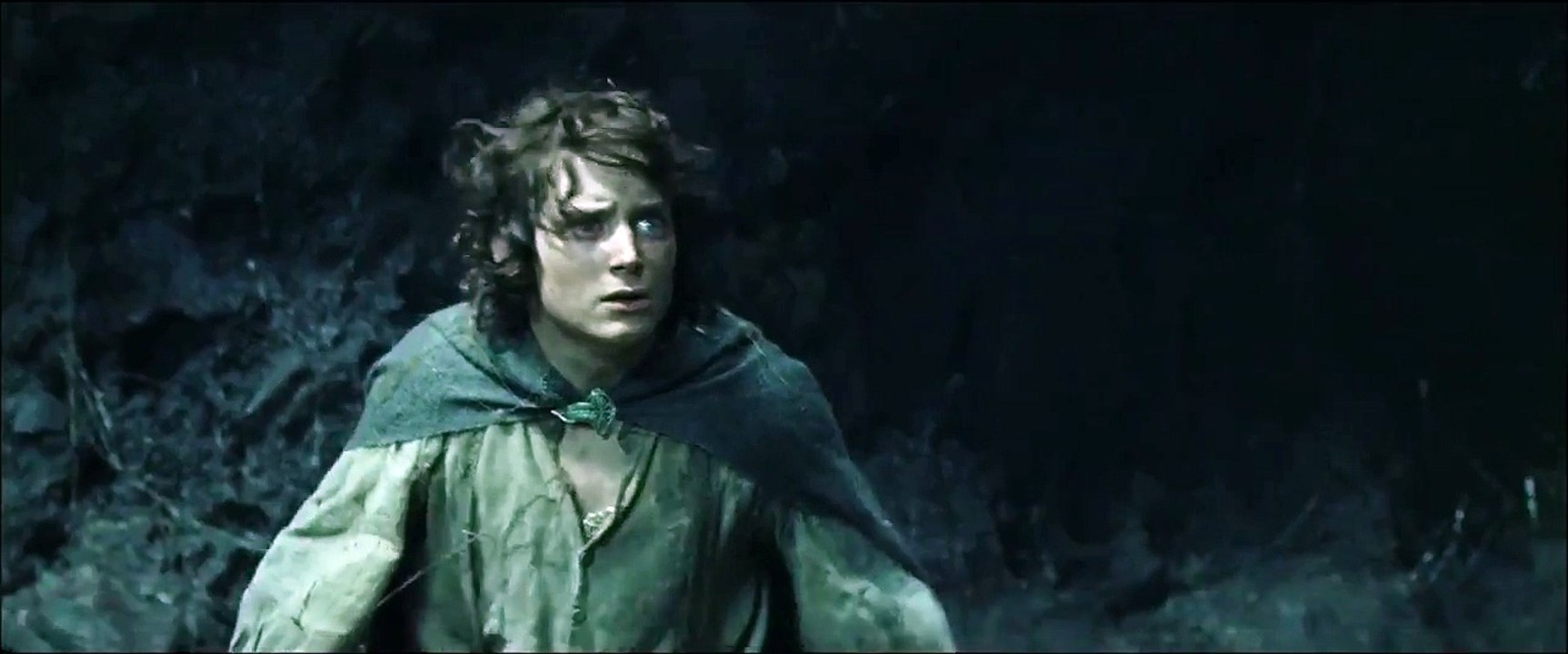 Shelob Stings Frodo - The Lord of the Rings: The Return of the King
