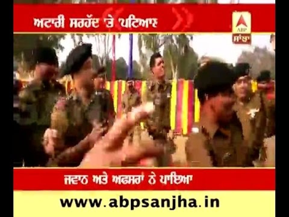 BSF doing Bhangra on Indo-Pak border