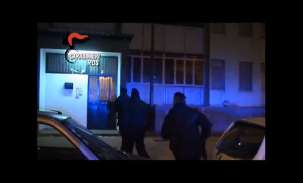 Caserta - scommesse illegali ed estorsioni della camorra: 11 arresti