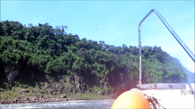 CHUTES D IGUAZU BATEAU