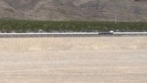 Premier test d'Hyperloop le train à 1000km/h du futur par Elon Musk !