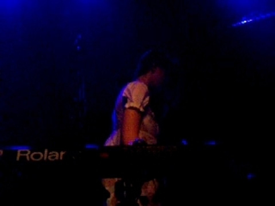 Au Revoir Simone @ Paris (Trabendo) Stay Golden