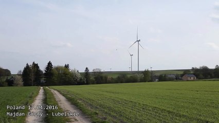 Watch bizarre UFO turn off turbine as it flies through wind farm