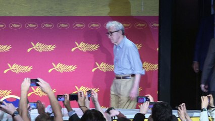 Woody Allen, 80 ans, va "continuer à faire des films"