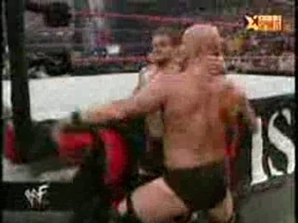 Wwe raw 2000 - steve austin vs chris benoit