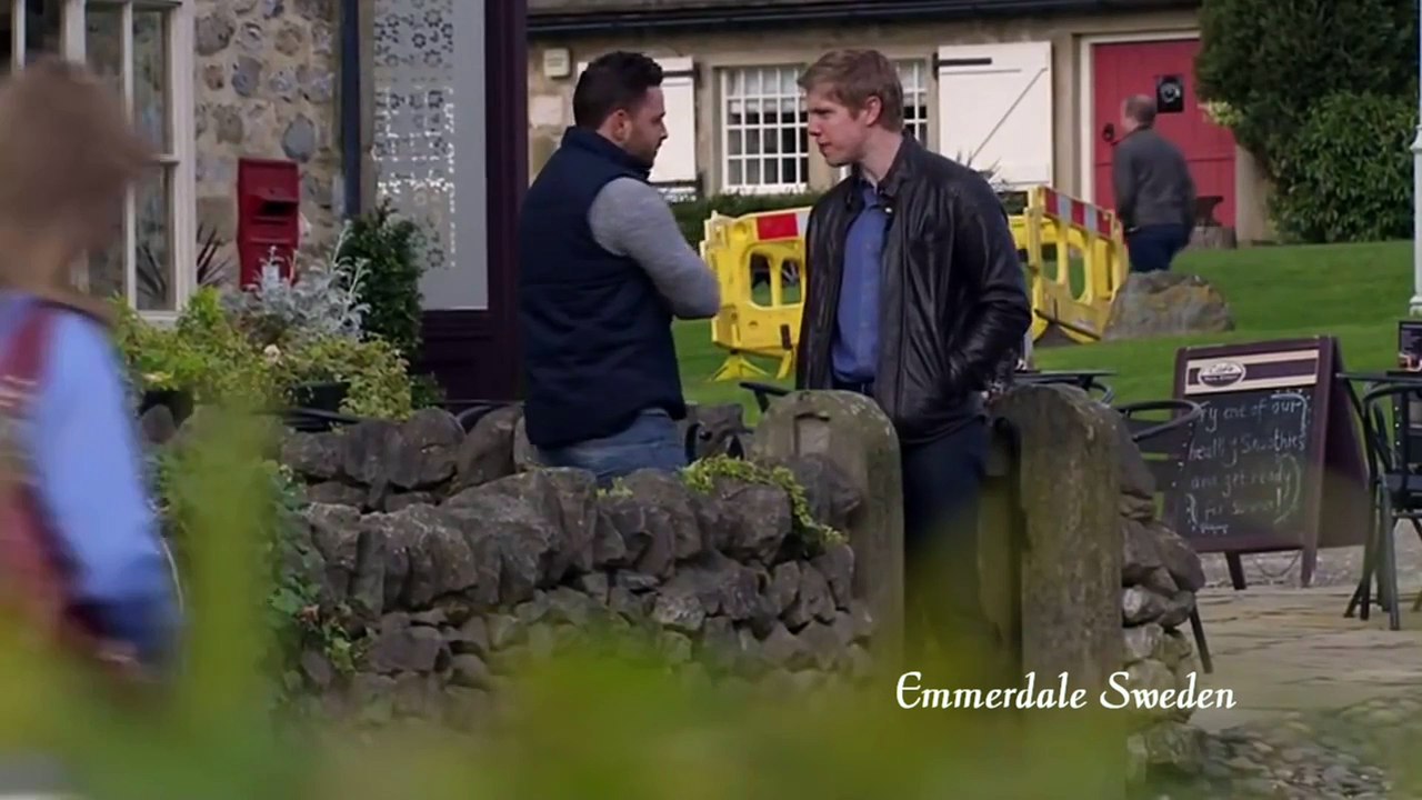 (169) Aaron & Robert 4th June 2015 Robert Only Part 1