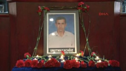 Diyarbakır - Bombalı Saldırıda Hayatını Kaybeden Tunç, Belediye Meclisinde Anıldı