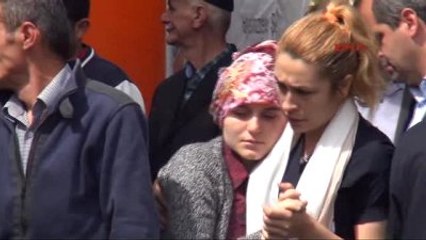 Samsun Şehit Annesi Oğlunun Silah Arkadaşlarını Görünce Feryat Etti -2