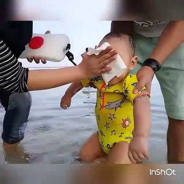 Rafathar Malik Ahmad Senang Maen Air Di pantai l Raffi Ahmad & Nagita Slavina