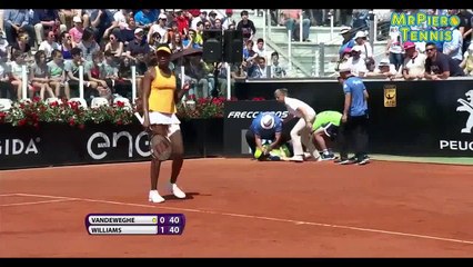 Un ramasseur de balles fait un malaise en plein match lors du Tournoi de Rome