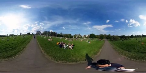 London Town in Summertime 360 video VR