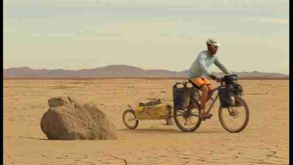 La aventura en bicicleta de 'Juan sin Miedo' por el desierto de Atacama
