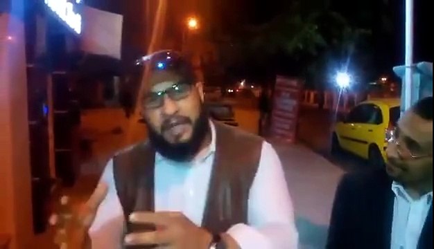 العنقور يطلب من قناة الزيتونة توفير برنامج خاص بيه ينافس به قناة الحوار التونسي تنبيه : مقطع يحتوي