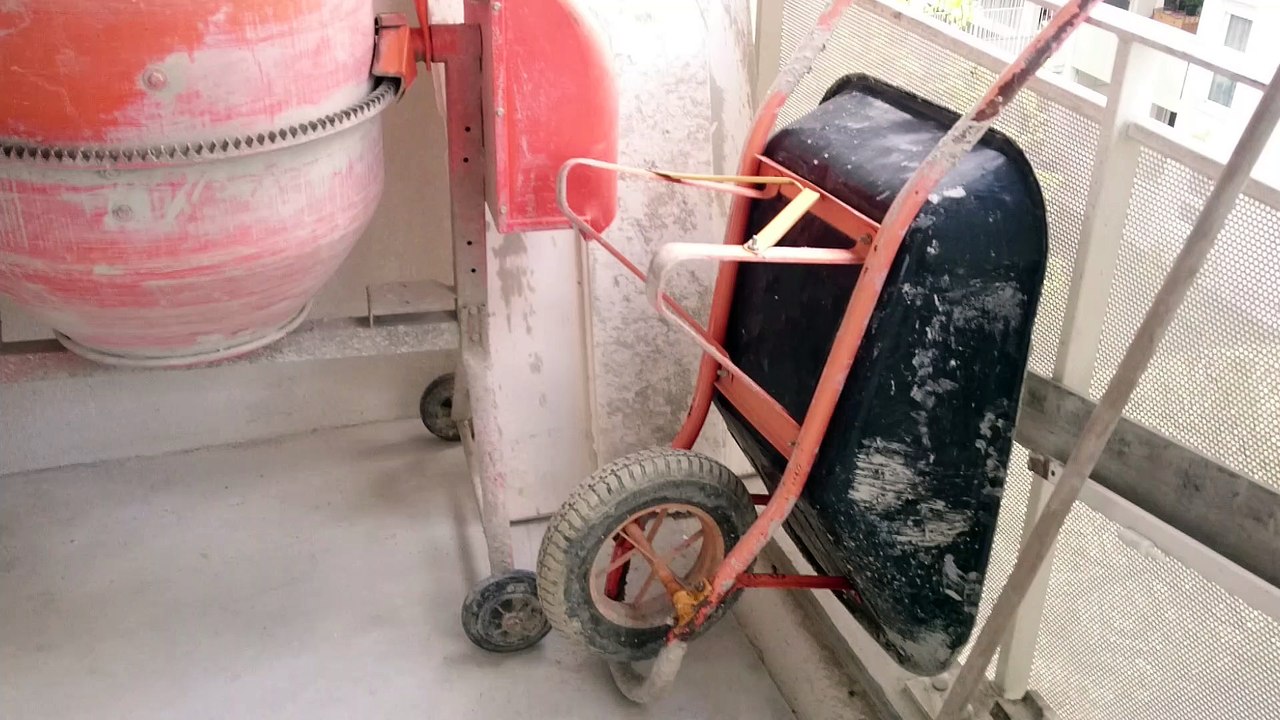 Regard9 - Travaux chape carrelage - mai 2016