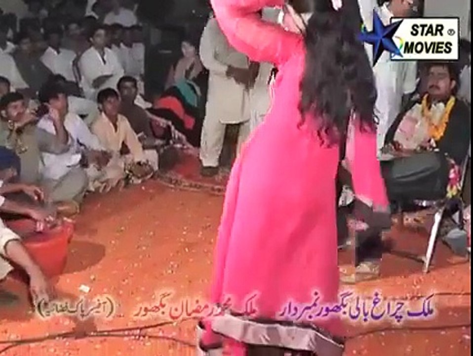 Dr.aima khan mujra dance
