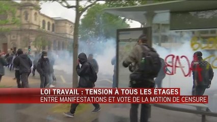 Download Video: Des affrontements ont eu lieu entre casseurs et forces de l'ordre près des Invalides à Pairs - Le 12/05/2016 à 16h39