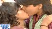 खुलियाम चुम्मा - Hot & Sexy Smooch Scene - Bhojpuri Hot Uncut Scene - Hot Scene From Bhojpuri Movie