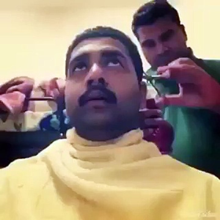 2016 Funny barber scene