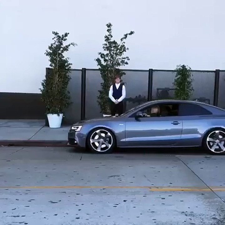 Little man hit by girlfriend very funny