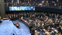 Senado afasta Dilma Rousseff da presidência