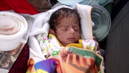 Mujer india de 70 años da a luz a su primer hijo