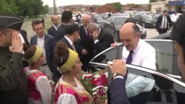 Sağlık Bakanı Müezzinoğlu: Biz Kardeşiz, Birlikte Bir Milletiz.