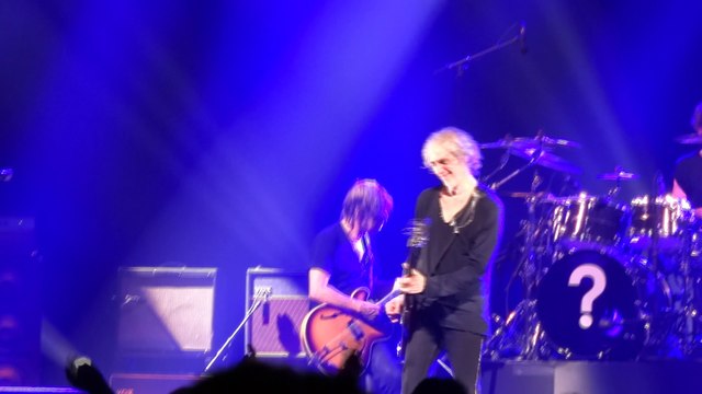 Les Insus en Live : Solo de Louis Bertignac à Angoulème le 09 mai 2016. Que du bonheur !