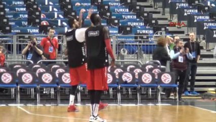 Fenerbahçe, Laboral Kutxa Maçı İçin Son Taktik Çalışmasını Yaptı