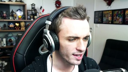 Attack on Titan Fan Game . . . Prêt à buter du titan !!! (Squeezie) #humour #jeu vidéo