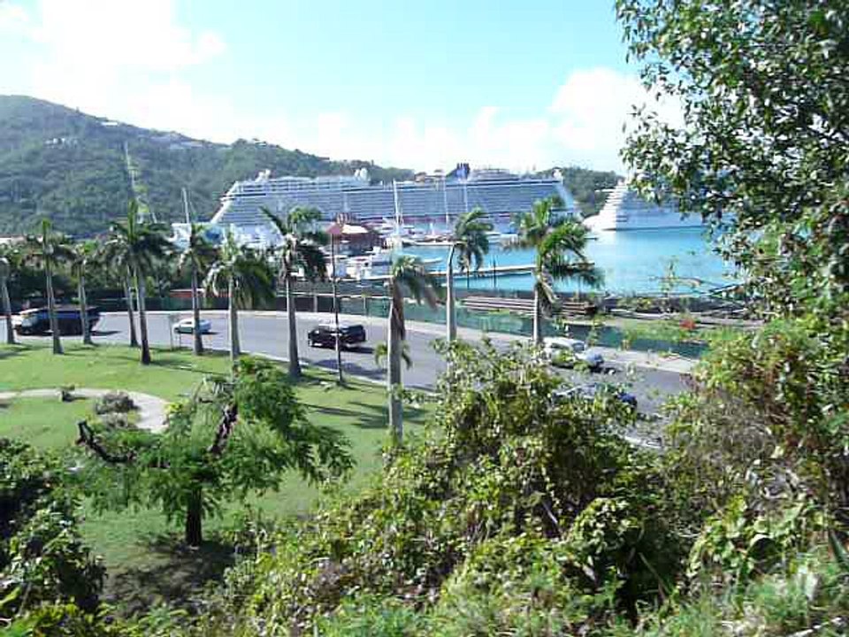 ST. THOMAS 002 P1080222