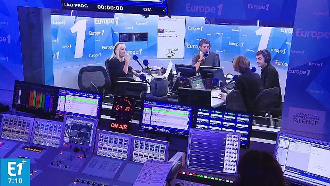 Une main à six doigts