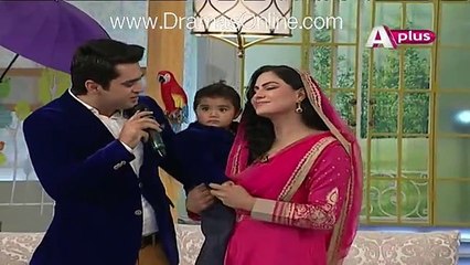See How Veena Malik is Dancing with his Own Kid in a Live Show