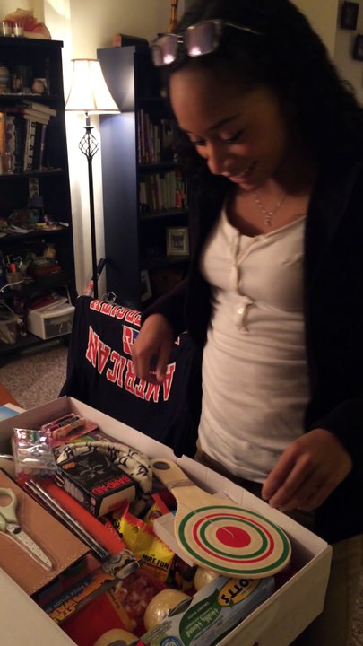 Elle offre un de ses rein à sa copine en attente de don d'organe. Tellement émouvant