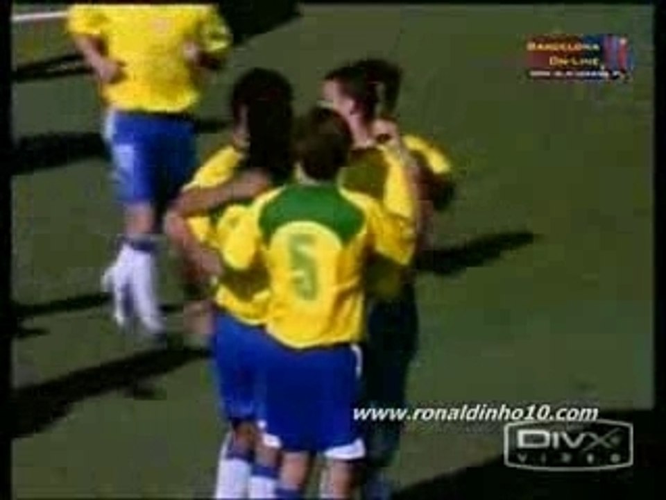 Gol Ronaldinho Brasil 15