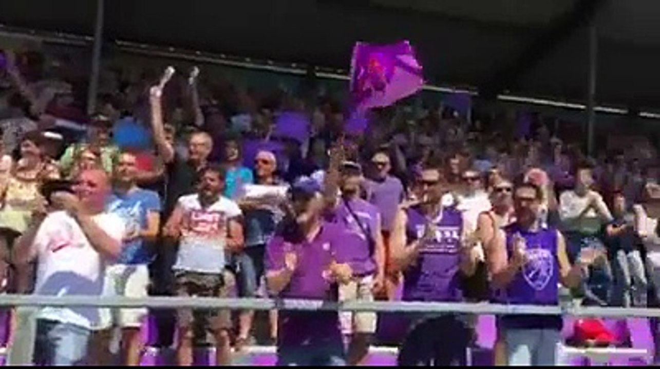 Le passage des joueurs de Bourg-en-Bresse en demi-finale