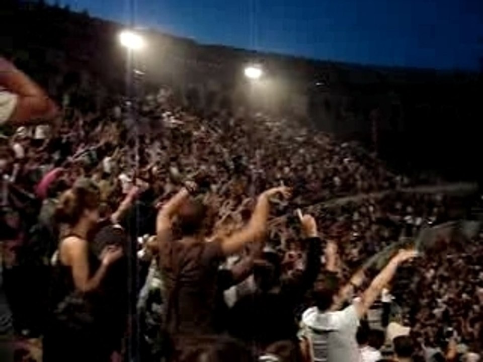 Daft Punk Nimes les Arènes la Ola
