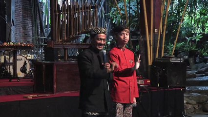 Spectacle de musiques bambous à Saung Angklung Udjo