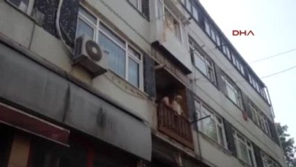 Fatih'te Heyecan Yaratan Elektrik Patlaması