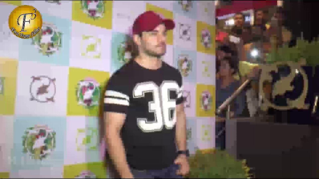 LAUNCH OF CAFE BASILICO BY FARHAN AZMI AND AYESHA TAKIA WITH MANY CELEBRITY GUEST