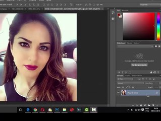 Como deixar Foto em preto e branco com parte colorida no photshop