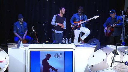 Christophe Maé reprend "Je me suis fait tout petit" de Georges Brassens